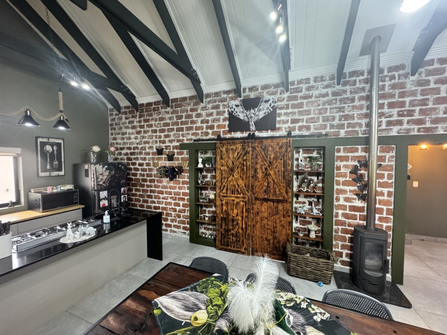 4 Bedroom Property for Sale in Outeniquasbosch Western Cape